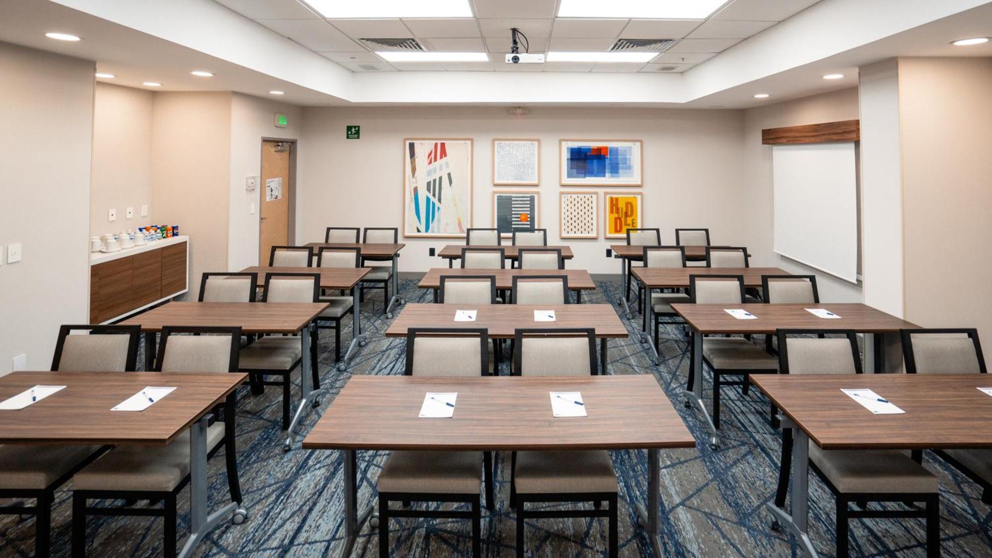 Holiday Inn Express Hotel & Suites Cd. Juarez - Las Misiones By Ihg Exterior photo