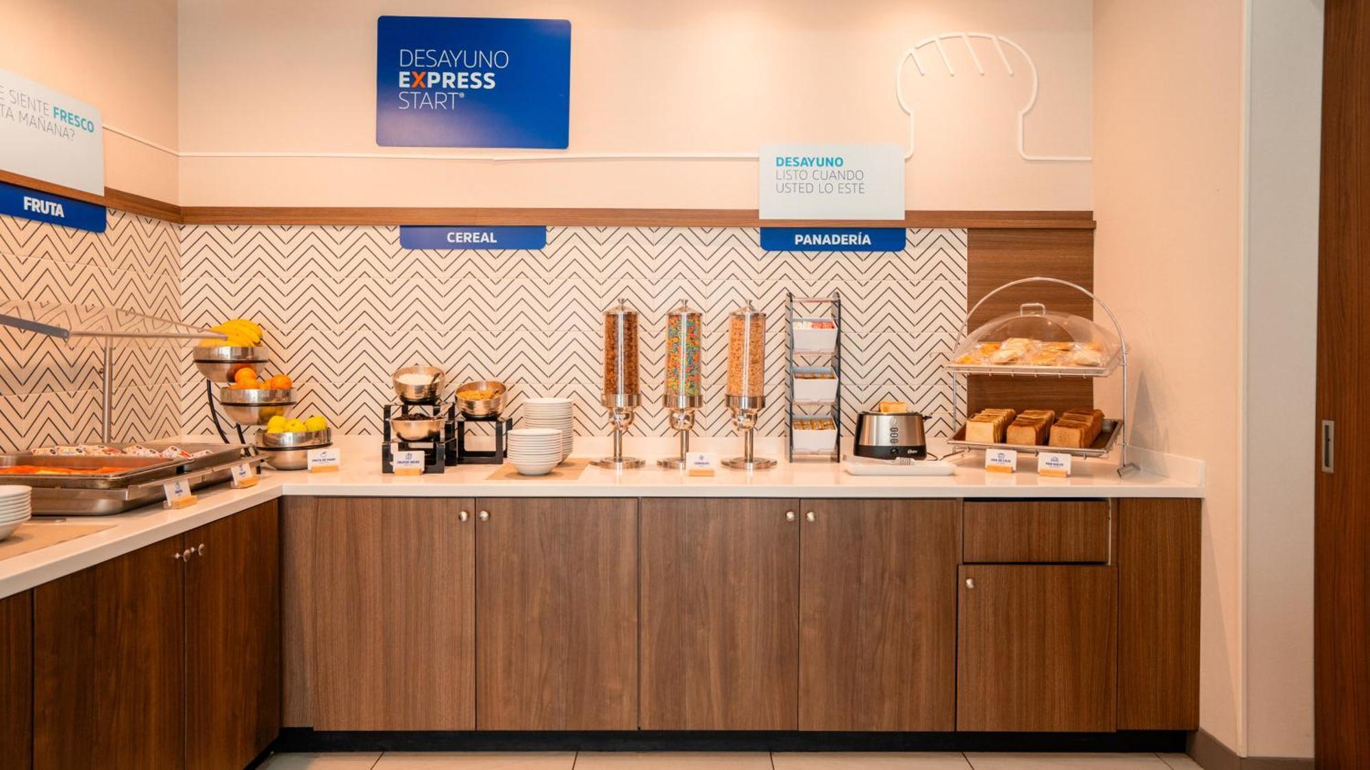 Holiday Inn Express Hotel & Suites Cd. Juarez - Las Misiones By Ihg Exterior photo